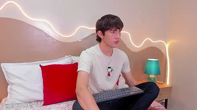 Christian Foxx online show from 12, 3, 2026