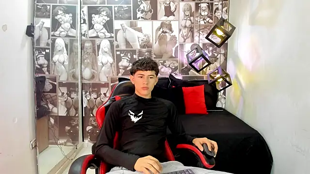 Snapshot of Christian_Foxx chatting on 14, 5, 2026 Christian Foxx online show from 14, 5, 2026