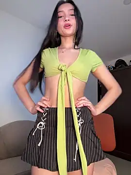 Snapshot of Chinicr18 chatting on 28, 4, 2026 Chinicr18 online show from 28, 4, 2026