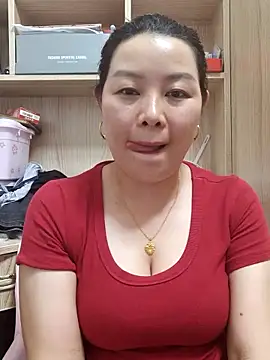 Snapshot of Jennie_dogy chatting on 3, 6, 2026 Jennie dogy online show from 3, 6, 2026