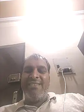 Snapshot of indiandesivillegeboy chatting on 4, 7, 2026 indiandesivillegeboy online show from 4, 7, 2026