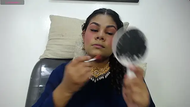 Snapshot of yaazhinii chatting on 23, 4, 2026 yaazhinii online show from 23, 4, 2026