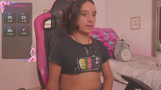  emily jonexs online show from 25, 5, 2026