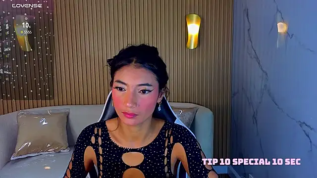 Snapshot of Perla_Moon_Tx chatting on 21, 2, 2026 Perla Moon Tx online show from 21, 2, 2026