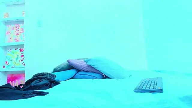 Rebeccamitchell online show from 13, 4, 2026