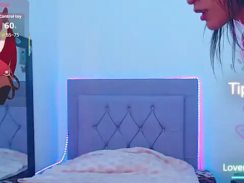 Snapshot of moonlyvelvet chatting on 9, 2, 2026 moonlyvelvet online show from 9, 2, 2026