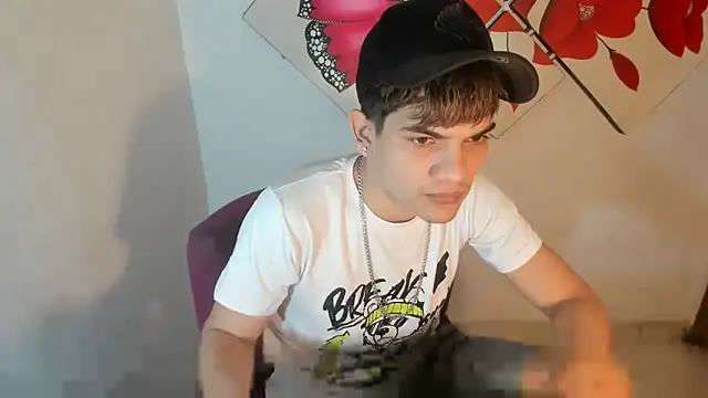 Snapshot of Jesshot_bigcock20cm chatting on 15, 3, 2026 Jesshot bigcock20cm online show from 15, 3, 2026