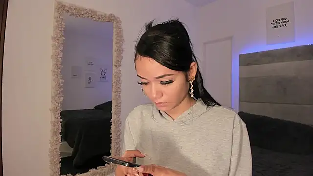 Mila jenner online show from 9, 4, 2026