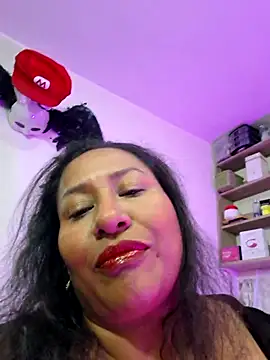 Nyomi browm online show from 14, 2, 2026