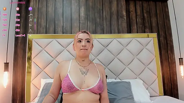 Snapshot of samanthaa_rosee__ chatting on 14, 2, 2026 samanthaa rosee online show from 14, 2, 2026