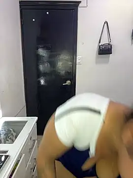 big booty girl online show from 16, 2, 2026