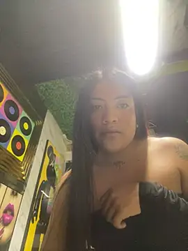 Snapshot of tranycamii chatting on 5, 2, 2026 tranycamii online show from 5, 2, 2026