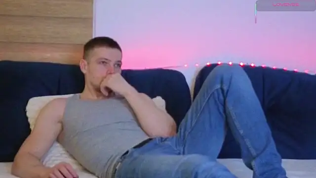 Snapshot of JulianTurner chatting on 14, 2, 2026 JulianTurner online show from 14, 2, 2026