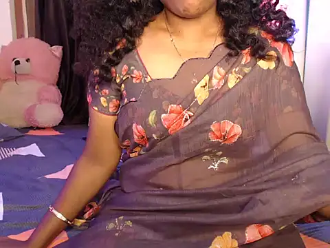 Snapshot of VixenNandhu chatting on 6, 2, 2026 VixenNandhu online show from 6, 2, 2026