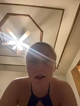 Snapshot of Marilynxo chatting on 18, 2, 2026 Marilynxo online show from 18, 2, 2026