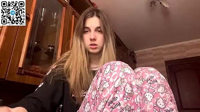 Snapshot of LovelySilk_63 chatting on 26, 2, 2026 LovelySilk 63 online show from 26, 2, 2026