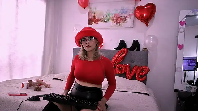 Sharlott 3 online show from 14, 2, 2026