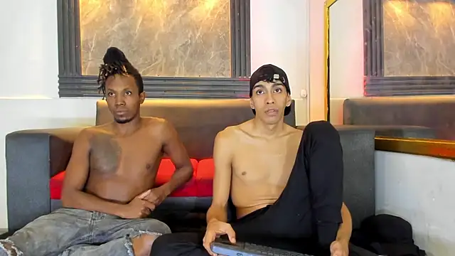 Jeanpieroo26 online show from 12, 4, 2026