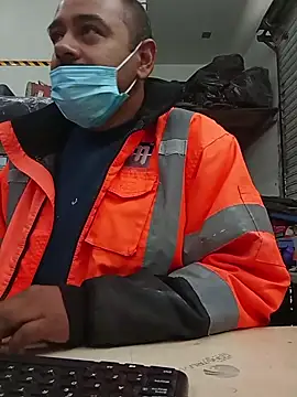 OMARMEX1 online show from 6, 4, 2026