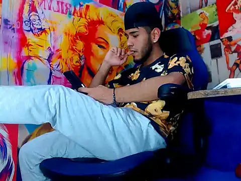 warmNoah online show from 7, 4, 2026