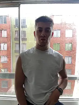 Snapshot of Mau_rivers chatting on 7, 2, 2026 Mau rivers online show from 7, 2, 2026