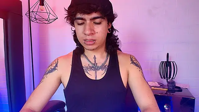 Axell Kussh online show from 6, 3, 2026