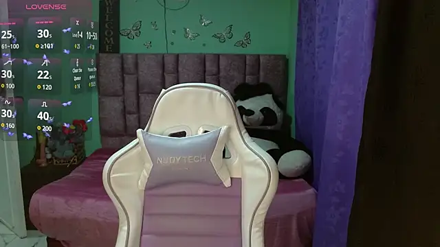 camhot    online show from 3, 4, 2026