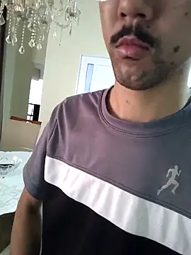 Snapshot of MOREN044 chatting on 6, 2, 2026 MOREN044 online show from 6, 2, 2026