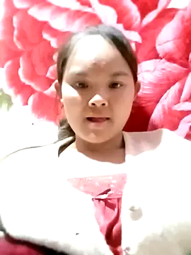 Snapshot of Luminana chatting on 3, 5, 2026 Luminana online show from 3, 5, 2026