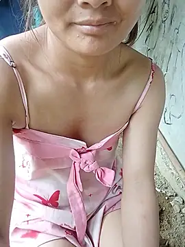 Snapshot of Luminana chatting on 5, 6, 2026 Luminana online show from 5, 6, 2026