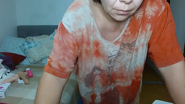 Karo sexy online show from 19, 1, 2025