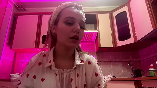 Snapshot of MiaBerlateen chatting on 25, 2, 2026 MiaBerlateen online show from 25, 2, 2026