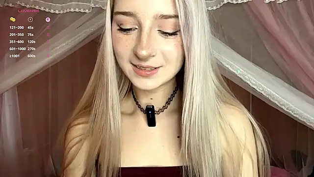 Snapshot of EvaQT chatting on 28, 2, 2026 EvaQT online show from 28, 2, 2026