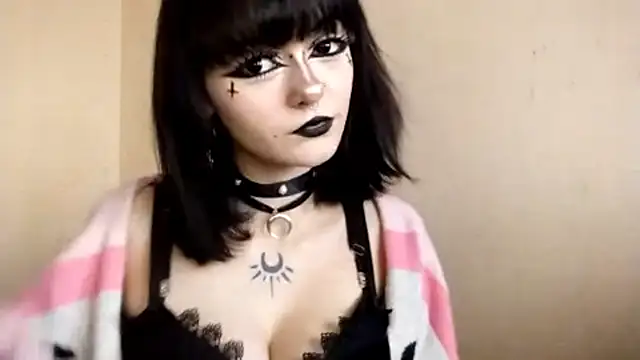 Snapshot of SmilingPatent chatting on 15, 2, 2026 SmilingPatent online show from 15, 2, 2026