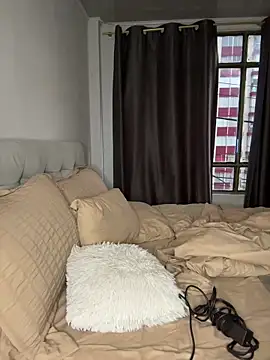 RachelWeisz  online show from 15, 2, 2026