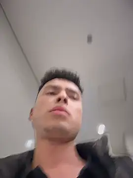 Snapshot of Eros_lee chatting on 25, 3, 2026 Eros lee online show from 25, 3, 2026