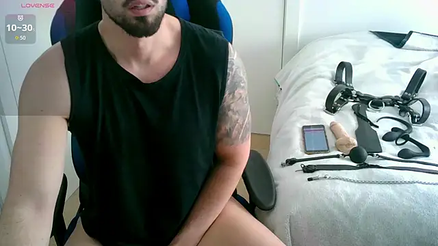 Snapshot of Sub-Titan chatting on 14, 4, 2026 Sub-Titan online show from 14, 4, 2026
