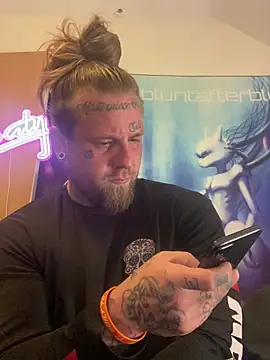 Smokebluntafterblunt online show from 22, 5, 2026