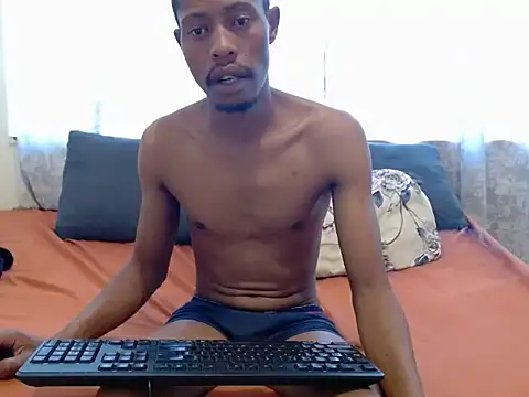 MRSHYGUY29 online show from 7, 2, 2026