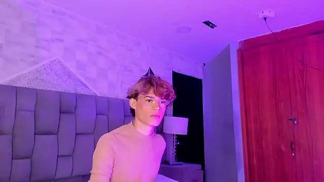 Snapshot of AngelDoll_1 chatting on 21, 2, 2026 AngelDoll 1 online show from 21, 2, 2026