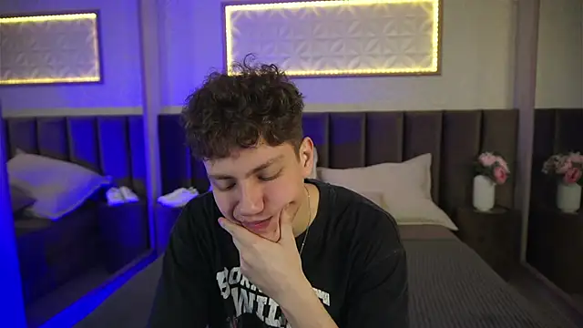 Snapshot of StefanBev chatting on 19, 3, 2026 StefanBev online show from 19, 3, 2026