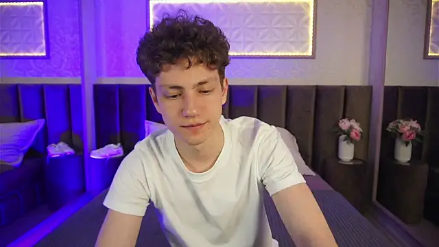 Snapshot of StefanBev chatting on 9, 4, 2026 StefanBev online show from 9, 4, 2026