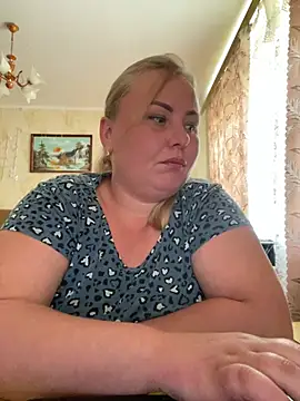 Mommy-girl-Lola online show from 7, 7, 2026