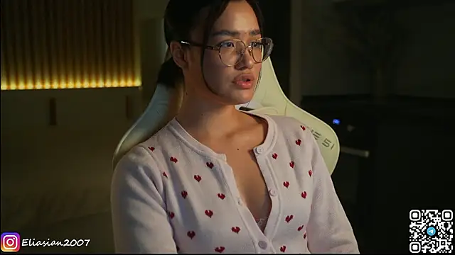 Snapshot of Eliasian chatting on 12, 3, 2026 Eliasian online show from 12, 3, 2026