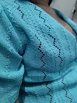 Snapshot of unicornbabe23 chatting on 6, 2, 2026 unicornbabe23 online show from 6, 2, 2026