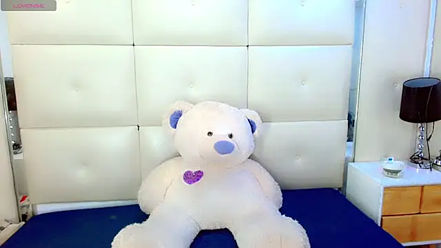 isahotx online show from 24, 2, 2026