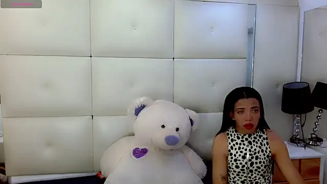 isahotx online show from 25, 2, 2026