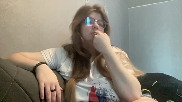 Snapshot of AminaBloom chatting on 13, 2, 2026 AminaBloom online show from 13, 2, 2026