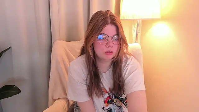 Snapshot of AminaBloom chatting on 17, 2, 2026 AminaBloom online show from 17, 2, 2026