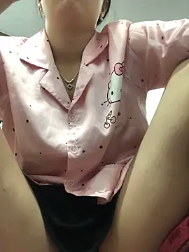 cuty lusy online show from 7, 4, 2026